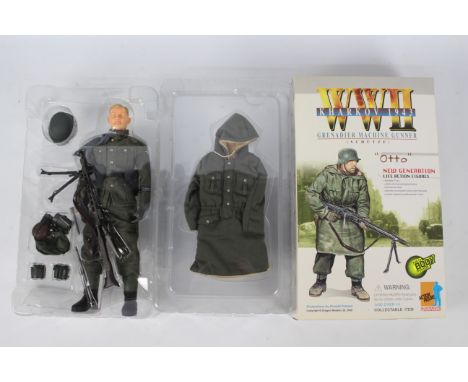 Dragon - A boxed Dragon #70010 1:6 scale WW2 Kharkov 1943 "Otto", Grenadier Machine Gunner (Schutze). The figure and accessor