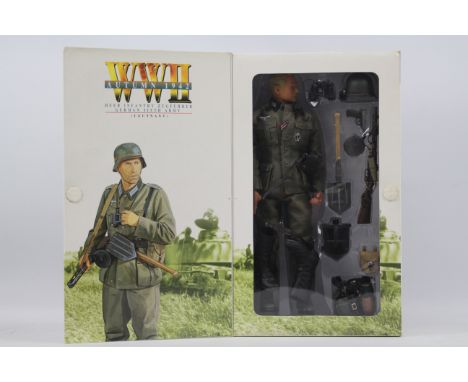 Dragon - A boxed Dragon #70154 1:6 scale WW2 Autumn 1942, "Leutnant Falkner", Heer Infantry Zugfuhrer, German Sixth Army. The