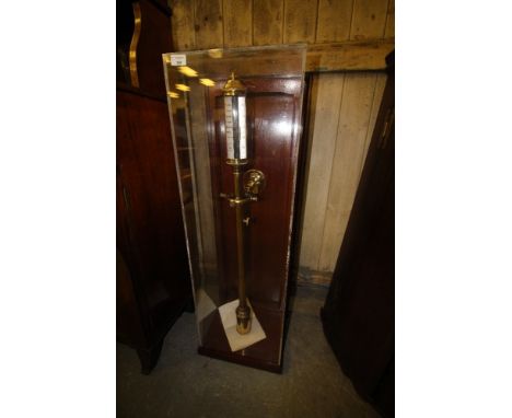 Ships gimbal barometer