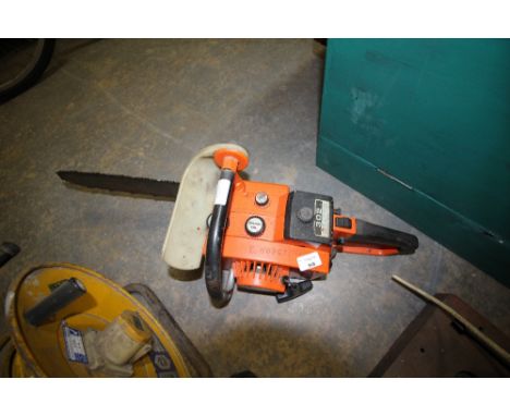Echo 302 Chainsaw