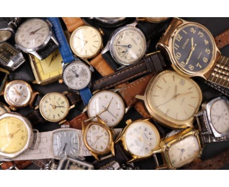A large quantity of vintage wristwatches