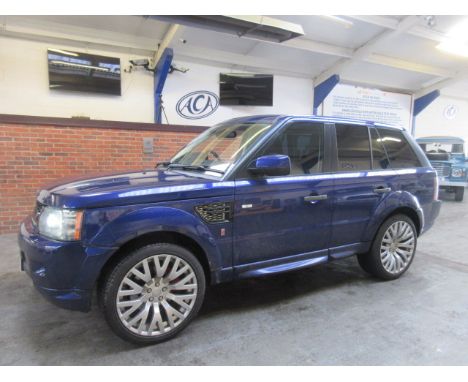 Make &amp; Model: Range Rover SP HSE TDV8Date of Reg: T26 MYRColour: Bluecc: 3628MoT: 16-06-2021Fuel Type: DIESELMileage: 81k