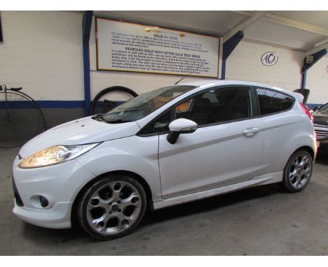 Make &amp; Model: Ford Fiesta Zetec SDate of Reg: YR60 AOCColour: Whitecc: 1596MoT: 26-11-2021Fuel Type: PETROLMileage: 53kTr