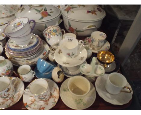 A Tray Containing Various Cabinet Coffee Cans and Saucers, Tea Cups and Sauces etc 