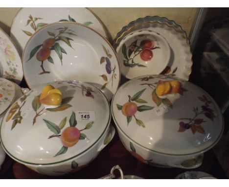 A Collection of Royal Worcester Evesham to Include Flan Dishes, Two Lidded Tureens, Bowl, Cake Plate Etc