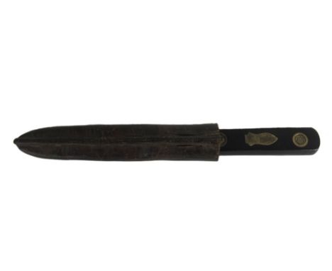 Militaria: A Victorian 'Bushman' Hunting&nbsp;or Fighting Knife,&nbsp;marked warranted cast steel, Sheffield, approx. 13cms (