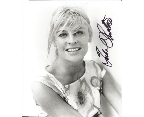 Julie Christie signed 10x8 b/w photo. British actress. An icon of the "swinging London" era of the 1960s, she has won the Aca