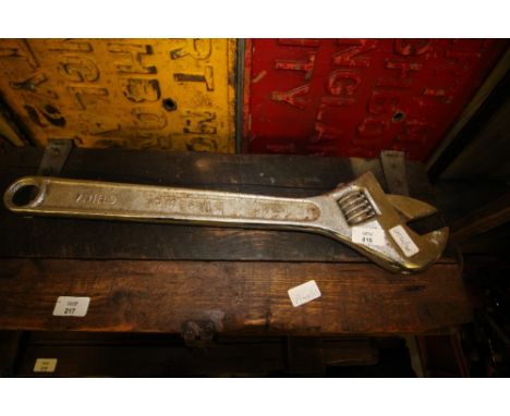 Large adjustable spanner 24"