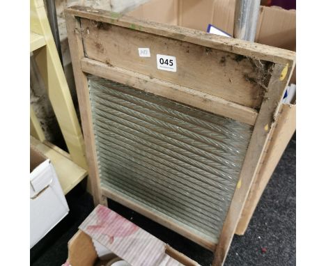 VINTAGE WASHBOARD