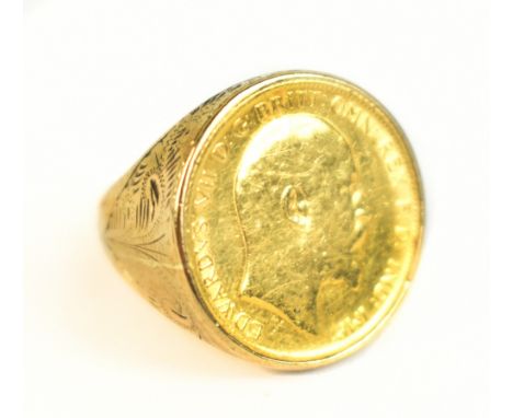 An Edward VII half sovereign set in a 9ct yellow gold ring with a bright cut foliate detail, size K, approx 10.1g.Additional 