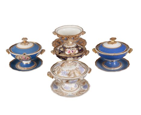 A GROUP OF FIVE H & R DANIEL SECOND GADROON SHAPE CREAM BOWLS including a cream bowl and stand in pattern 5516, a cream bowl 