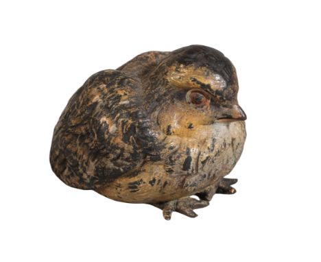 FRANZ BERGMAN (1861-1936) AN AUSTRIAN COLD PAINTED BRONZE CHICKwith stamped marks to underside, 3cm high