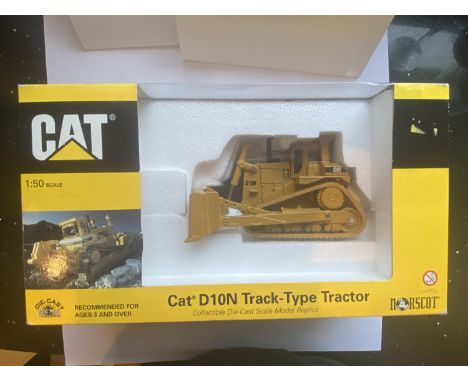 A NORSCOT D10N TRACK-TYPE TRACTOR 1:50 SCALE - IN MINT CONDITION AND BOXED 