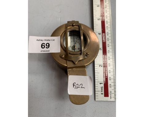 A T &amp; G LONDON BRASS COMPASS 