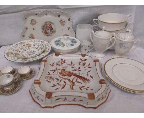 5 pieces of white modern Spode soup bowls, Wedgwood lidded powder compact and an earthernware carving dish, pair of white bon