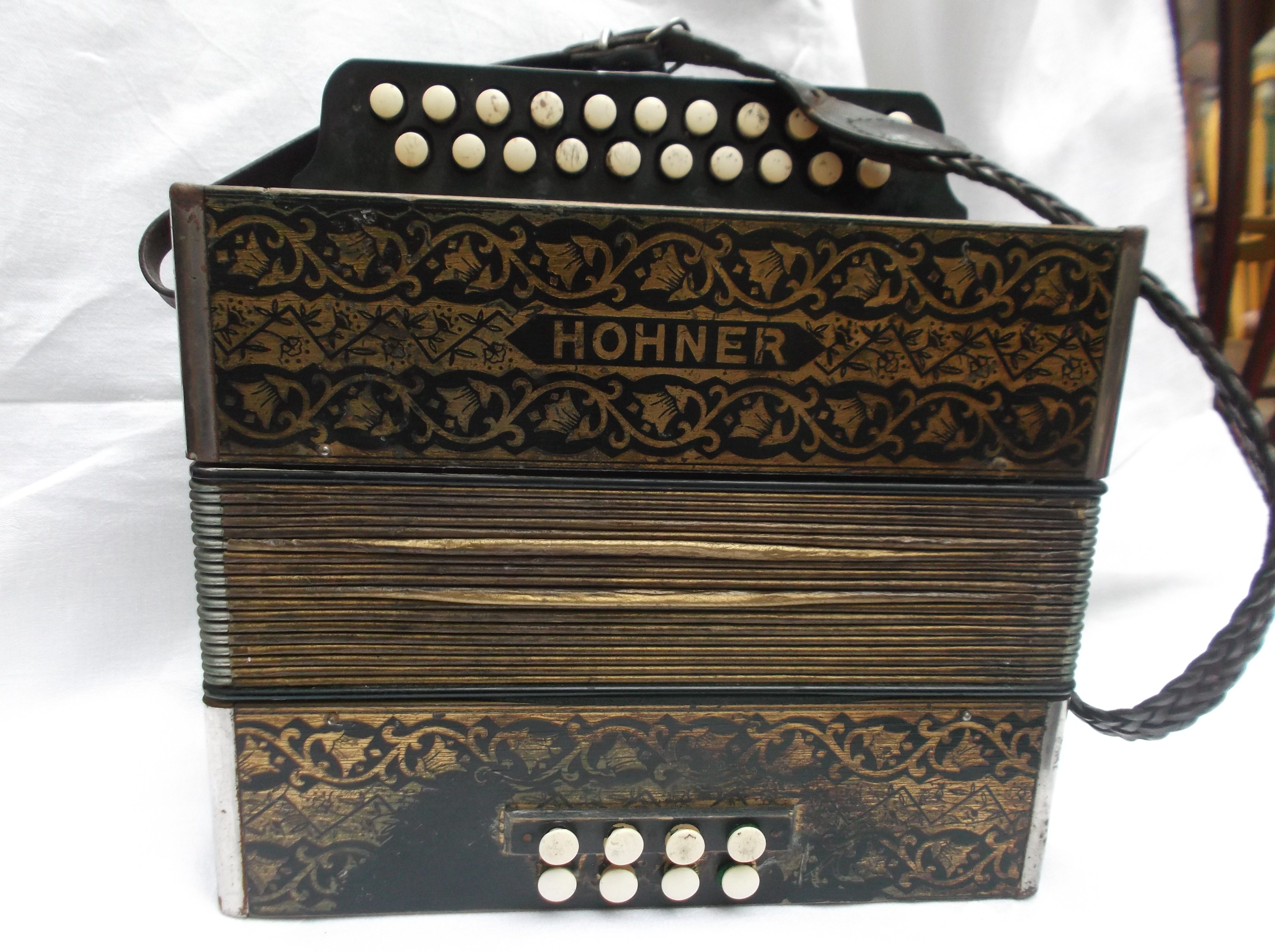 Hohner 21 button half size accordion