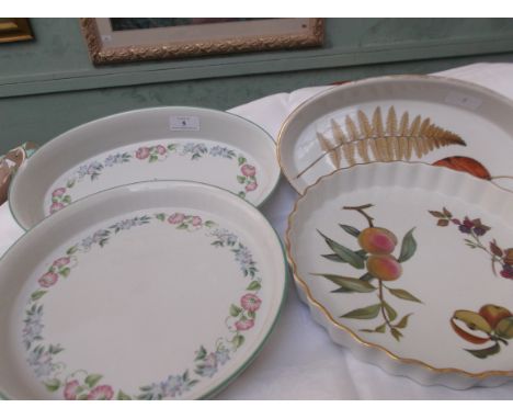 Royal Worcester fine oven china 'English Garden' circular dish, matching oval dish (1 chip), 2 further Royal Worcester firepr