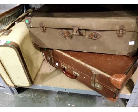 Three vintage suitcases to include Skyline. Not available for in-house P&amp;P 