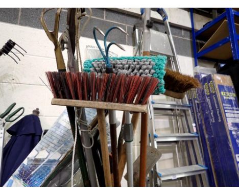 Bin of mixed tools, bin not included. Not available for in-house P&amp;P 