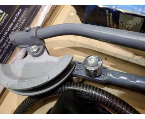 Ronson butane blowtorch and 15-22mm copper pipe bender. Not available for in-house P&amp;P 