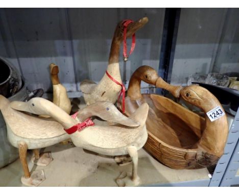 Wooden duck trug and 4 wooden ducks. Not available for in-house P&amp;P 