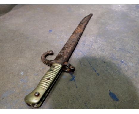 French Chassepot bayonet and scabbard, with shortened blade, in semi relic condition. UK P&amp;P Group 2 (£20+VAT for the fir