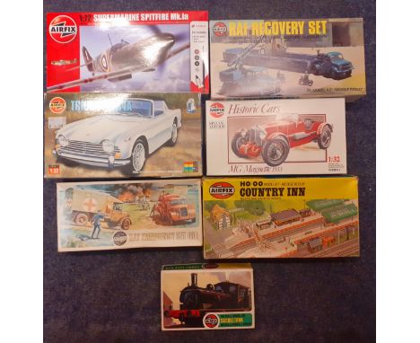 Airfix- A quantity of late 20th Century model kits to include a OO scale model Saddle Tank, an RAF OO model Recovery Set and 