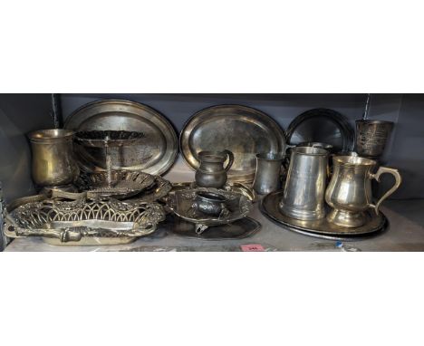 Mixed metalware to include Roundhead pewter hammered teapot and companions, silver plate and other boxed flatware, tankard, a