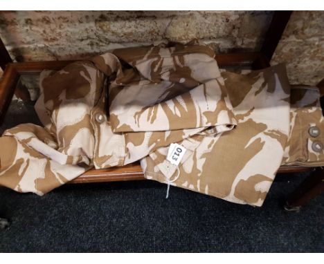 BRITISH ARMY DESERT/TROPICAL DPM CAMOUFLAGE COMBAT TROUSERS AND JACKET 