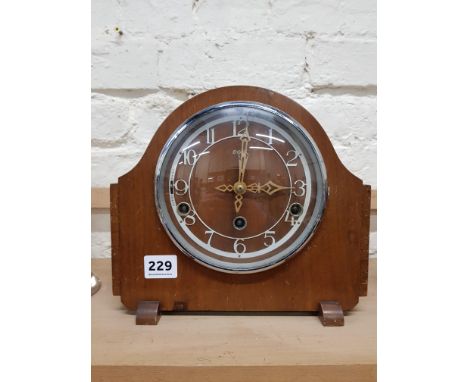 MANTLE CLOCK 