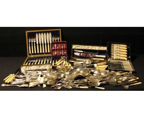 Flatware - a set of EPNS fish knives and forks, oak case; a pair of silver plated fish servers, cased; other EPNS and stainle