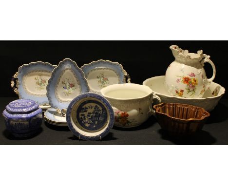 Ceramics - a mid 19th century Ridgway dessert service; a brown glazed jelly mould; Doulton Burslem jug, bowl and chamber pot;