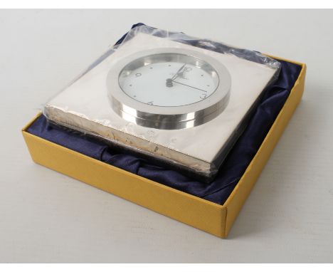 An Elizabeth II silver-cased desk clock - Carrs of Sheffield, 2000, of plain, square form with wooden back and easel stand, 1
