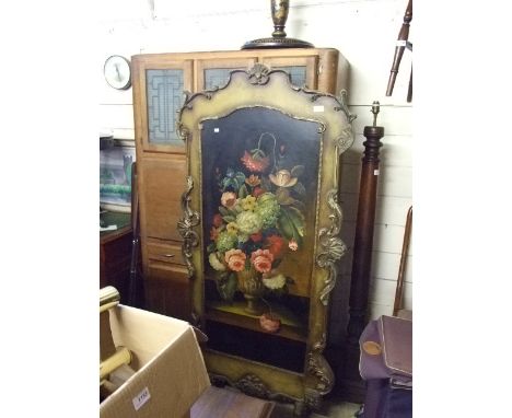 FRENCH STYLE GUILDED FIRESCREEN WITH FLORAL MOTIF TO CENTRE