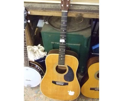 TANGLEWOOD GUITAR