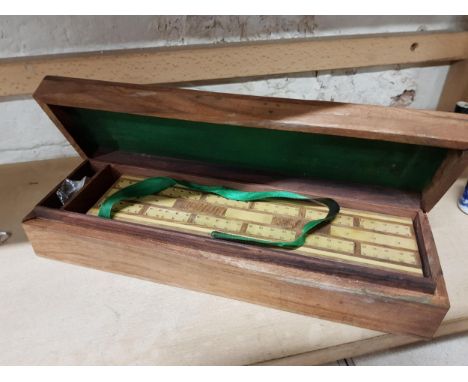 VINTAGE WOODEN CRIBBAGE BOX &amp; BOARD 