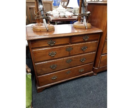 ANTIQUE 4 DRAWER GRADUATED CHEST OF DRAWERS 