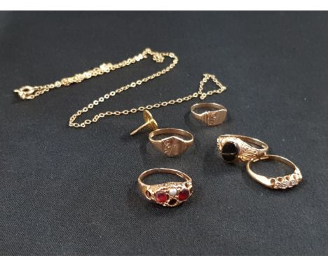 BAG OF SCRAP GOLD TO INCLUDE 18 CARAT GOLD RING 9.2G 