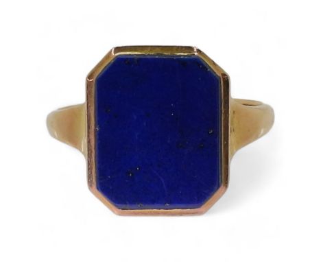 A LAPIS LAZULI SIGNET RING in a 9ct rose gold mount, made by Shipton &amp; Co, finger size P, weight 2.9gms Condition Report:
