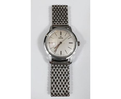 A vintage gents Roamer Brevete stainless steel cased gents wristwatch with stainless steel beaded bracelet, baton numerals. W