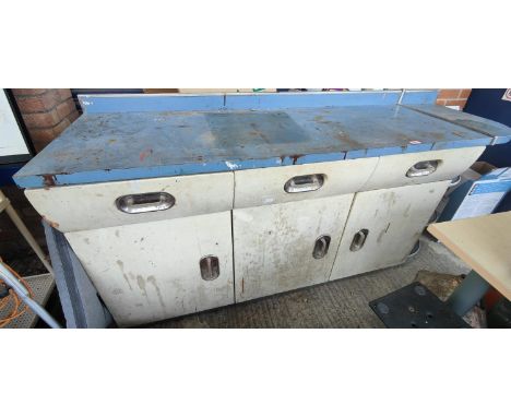 A vintage 1950's English Rose kitchen unit with enamel doors and chrome handles and fittings. Three doors and three draws. Le