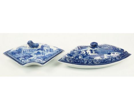 A John Roger &amp; Son blue and white pearlware 'Monopteros' pattern covered supper dish, 1820s, fan form with lion finial, i