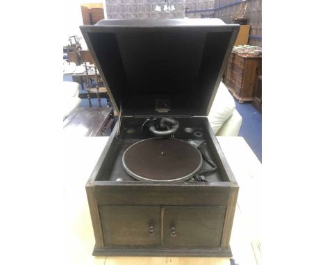 OAK RECORD PLAYER model 109, His Masters Voice mark inside, the Gramophone Company Ltd., in working order