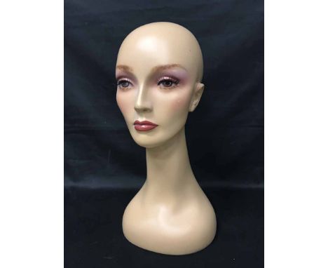 MANNEQUIN HEAD