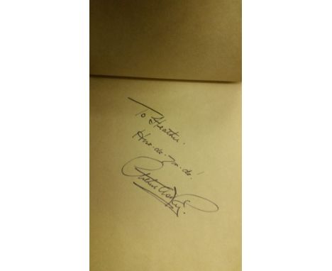 Autographs - AUTOGRAPH ALBUM, 6 x 4, 1945 onwards, inc. Chelsea 1946/7 (19 signatures on two pages), 1947 Arsenal (12), Jack 
