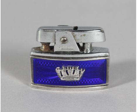 A SMALL RONSON BLUE ENAMEL PETROL LIGHTER. 1.75ins wide.