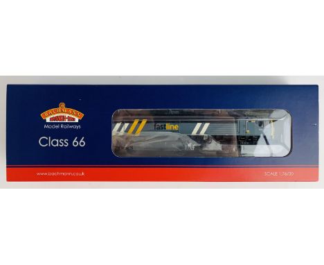 Bachmann 32-979Y Class 66 301 'Fastline' Rail Express Ltd Ed Cert No. 473/1000 - Boxed with Detail Pack etc. P&amp;P Group 2 