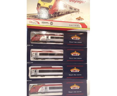 Bachmann OO 32-600 class 220 Virgin Voyager 'non tilt' 4x car D.E.M.U Maiden Voyager. P&amp;P Group 1 (£14+VAT for the first 