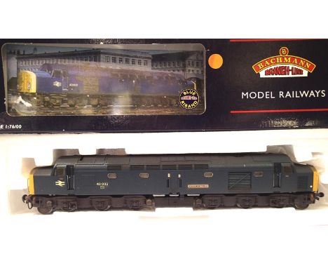 Bachmann OO class 40 diesel BR Blue, weathered RE nme/number 40033 Empress of England, boxed. P&amp;P Group 1 (£14+VAT for th