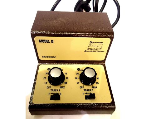 Gaugemaster model D twin track controller, boxed. P&amp;P Group 1 (£14+VAT for the first lot and £1+VAT for subsequent lots) 